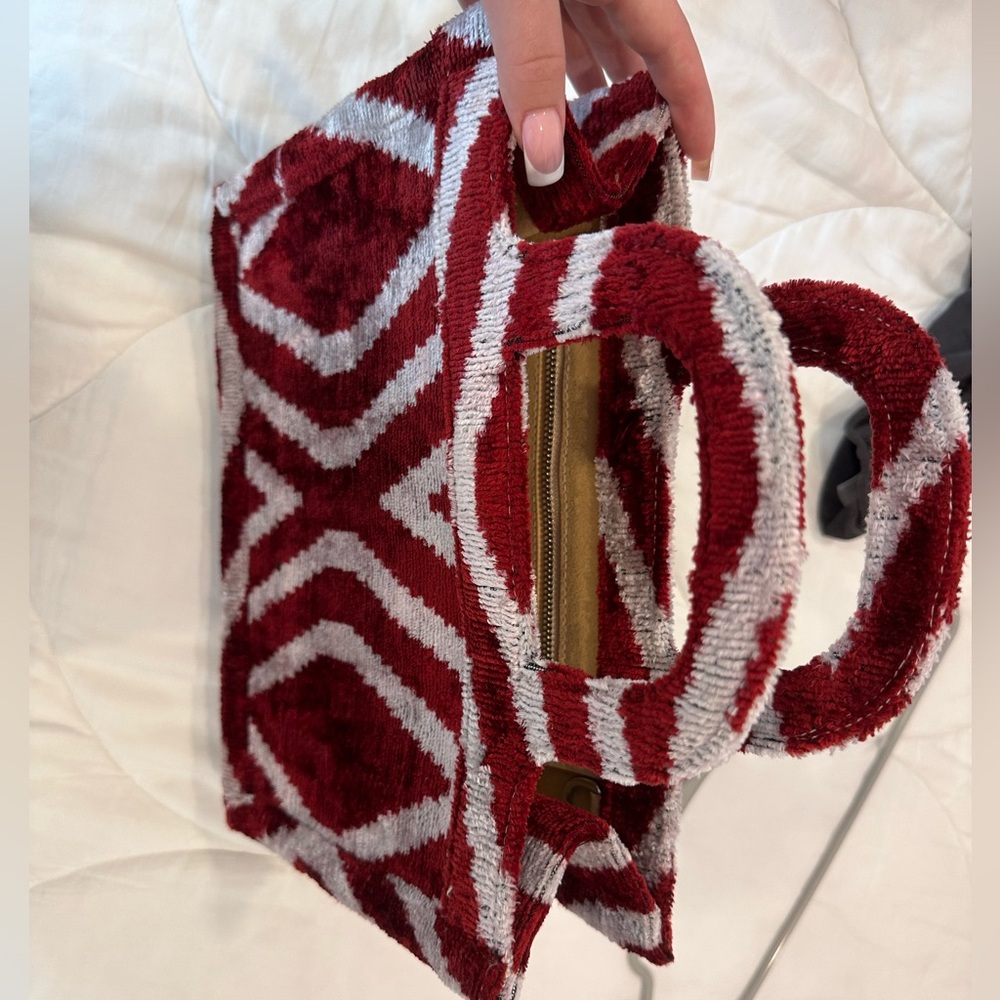 Alara the Label Mini Tote in Red Flame - Picture 4 of 6
